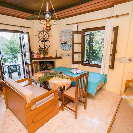 Niriides Apartment Agios Ioannis  Bagian luar foto