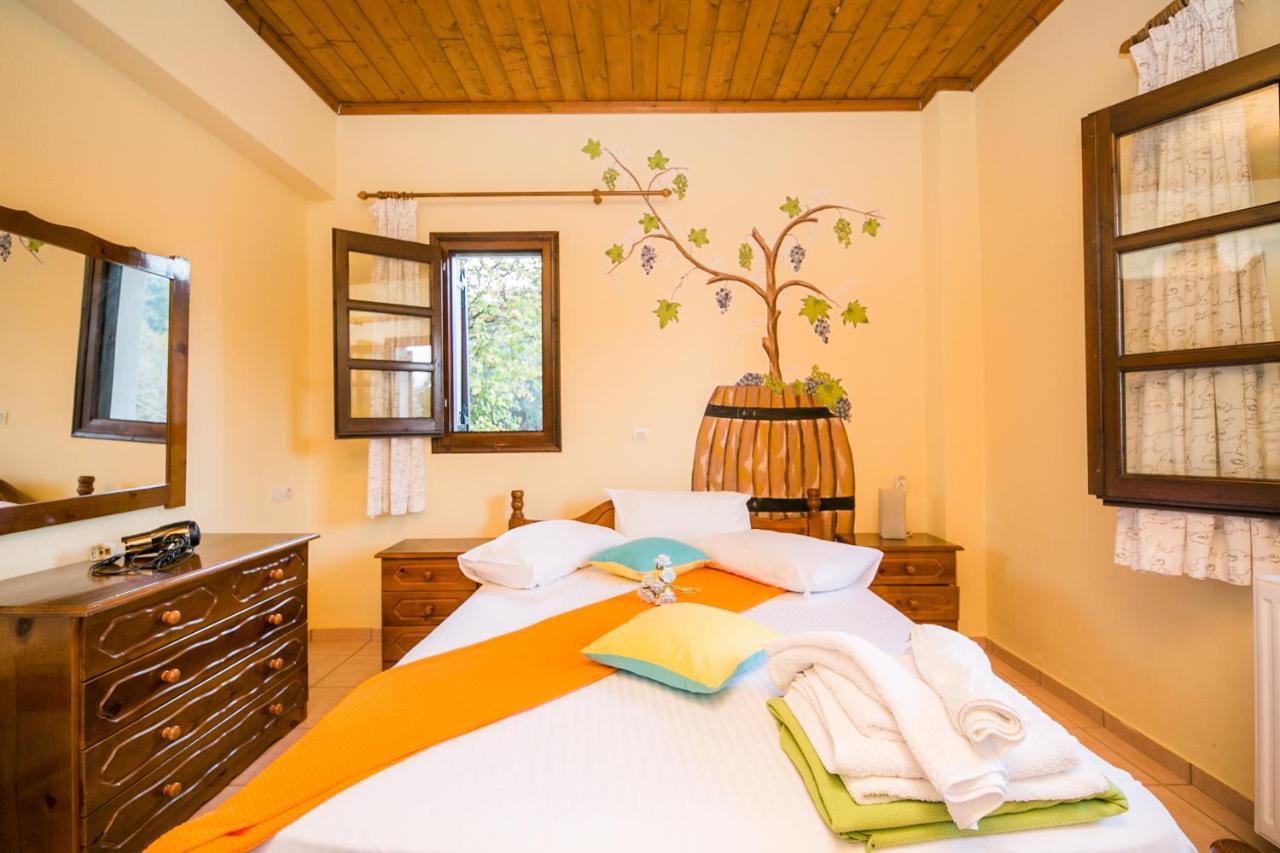 Niriides Apartment Agios Ioannis  Bagian luar foto